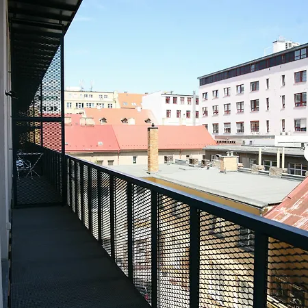 I Loft Apartment Prague